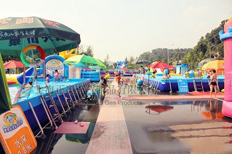移動(dòng)水上樂(lè)園