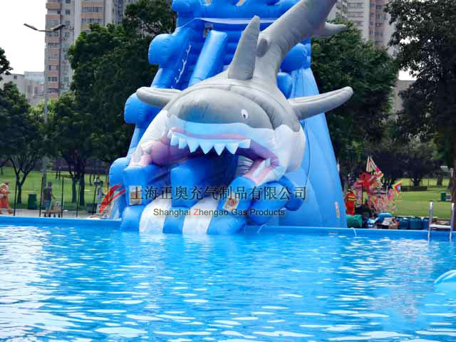廣東佛山移動(dòng)水上樂園案例