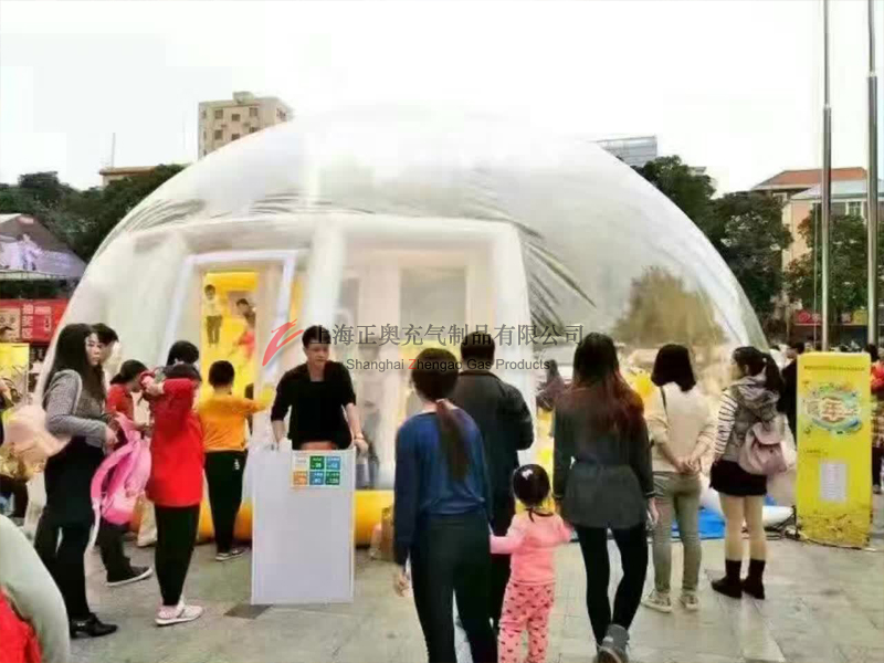 百萬(wàn)海洋球樂(lè)園
